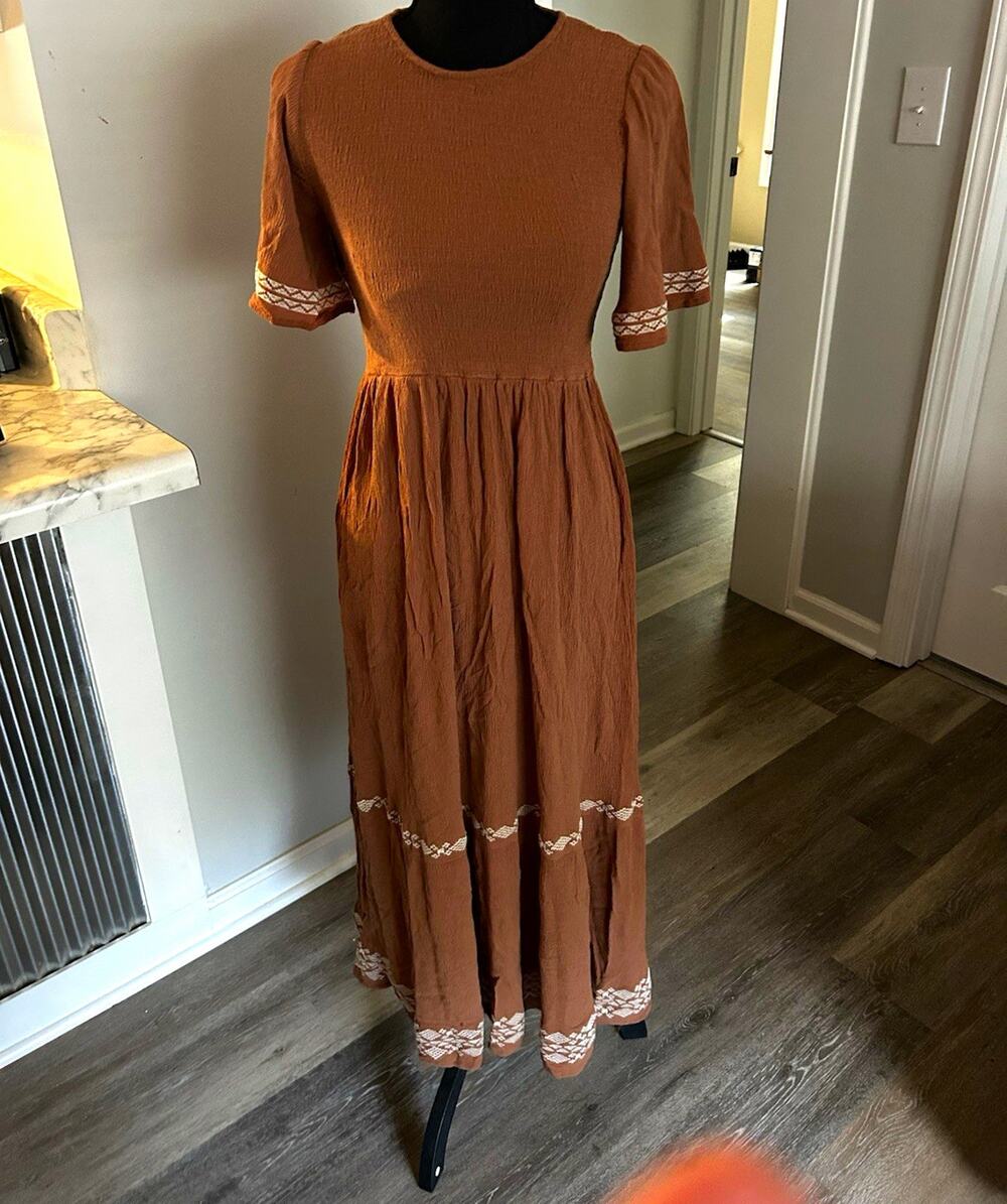 Anthropology In Loom Embroidered Maxi Dress Brown Smocked Boho-Prairie Size M